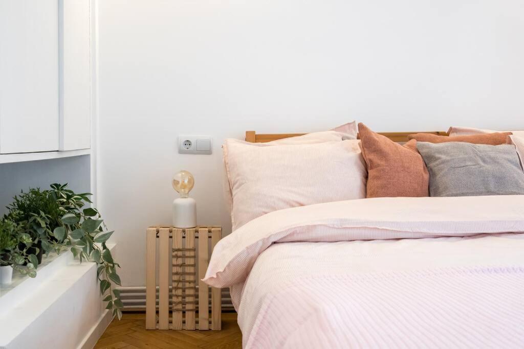 Downtown Cozy Apartment Old Town Bukarest Eksteriør billede