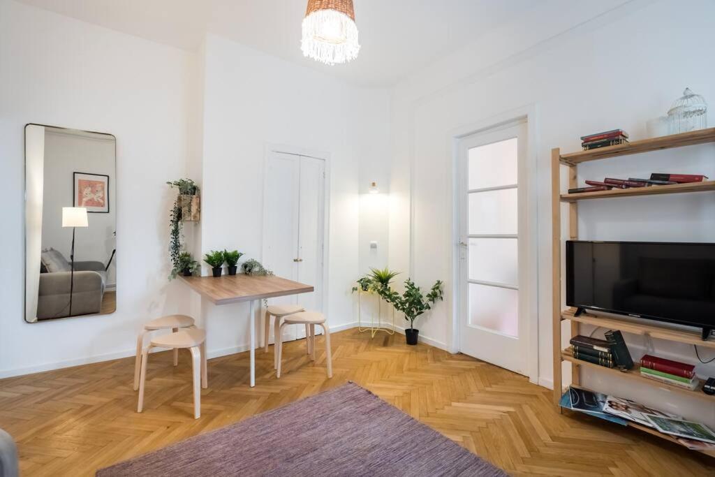 Downtown Cozy Apartment Old Town Bukarest Eksteriør billede